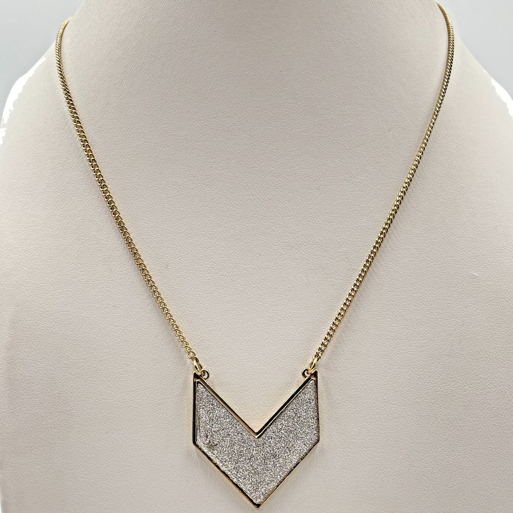 VTG Y2K Freedom Gold Tone Textured Chevron Faux Druzy Glitter Pendant Necklace